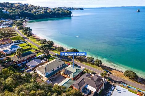 Photo of property in 18 Matakatia Parade, Matakatia, Whangaparaoa, 0930