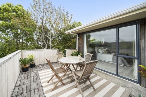 Photo of property in 5 Corrondella Grove, Belmont, Lower Hutt, 5010