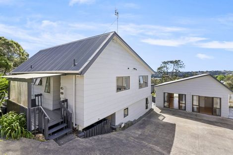 Photo of property in 34 Capilano Place, Glenfield, Auckland, 0629