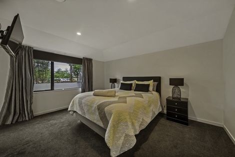 Photo of property in 11 Baltic Place, Northwood, Christchurch, 8051