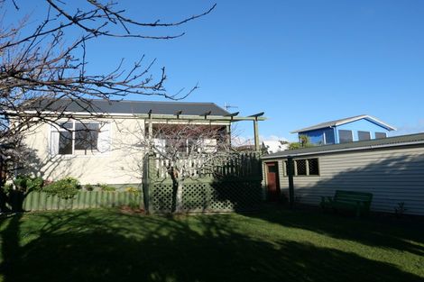 Photo of property in 115 Gloaming Hill, Titahi Bay, Porirua, 5022