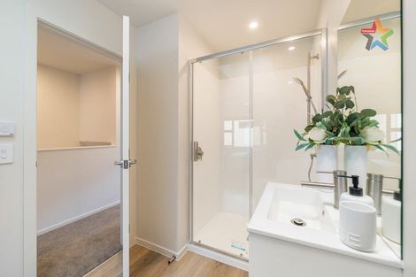 Photo of property in 3/240 Stokes Valley Road, Stokes Valley, Lower Hutt, 5019