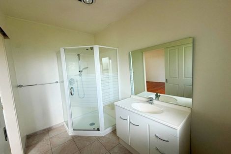 Photo of property in 77 Coronation Road, Hillcrest, Auckland, 0627