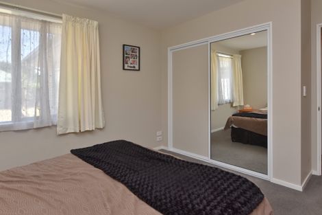 Photo of property in 15 Taggart Place, Sockburn, Christchurch, 8042