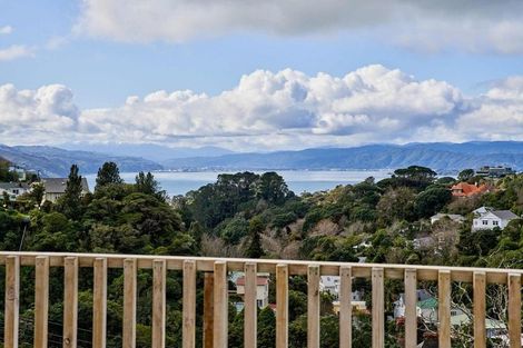 Photo of property in 9 Northland Road, Northland, Wellington, 6012