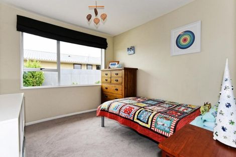 Photo of property in 8 Birdling Place, Halswell, Christchurch, 8025