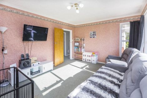 Photo of property in 92 Pine Avenue, Ebdentown, Upper Hutt, 5018