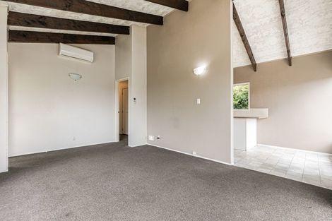 Photo of property in 2/10 Waratah Street, Birkenhead, Auckland, 0626