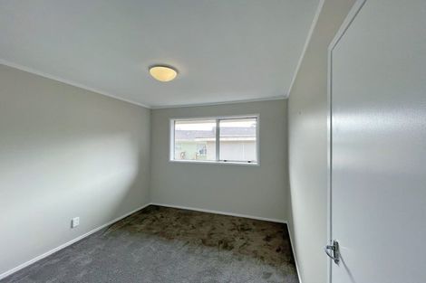 Photo of property in 2/82 Moore Street, Hillcrest, Auckland, 0627