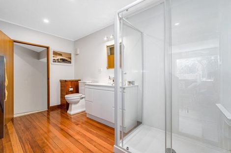 Photo of property in 62 Evans Bay Parade, Roseneath, Wellington, 6021