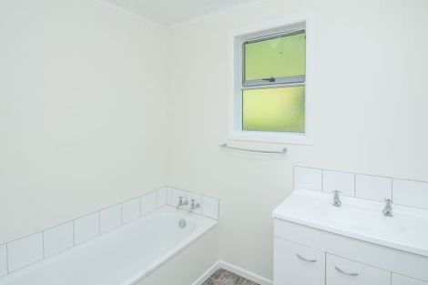 Photo of property in 12 Waverley Street, Elgin, Gisborne, 4010