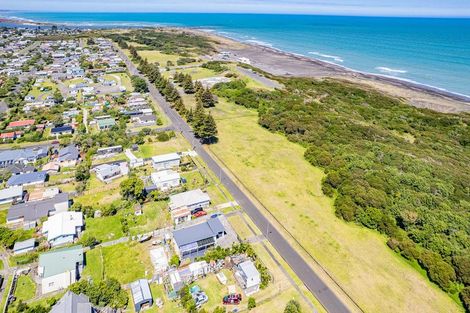 Photo of property in 62a Karaka Street, Castlecliff, Wanganui, 4501