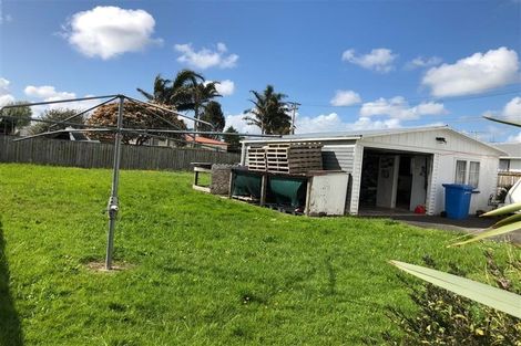 Photo of property in 16 Tironui Station Road East, Papakura, 2112