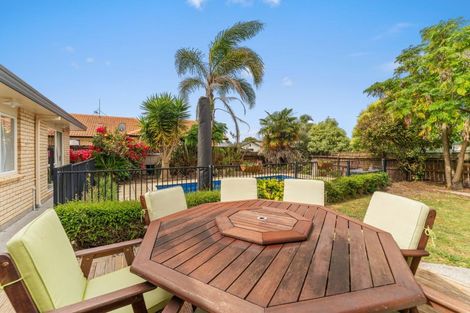 Photo of property in 311 Gravatt Road, Papamoa Beach, Papamoa, 3118