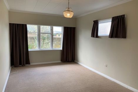 Photo of property in 27 Ake Ake Avenue, Hokowhitu, Palmerston North, 4410