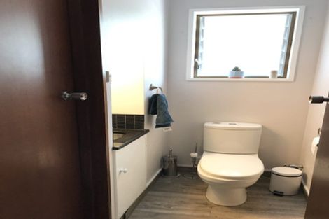 Photo of property in 9 Gilbass Avenue, Hamilton Lake, Hamilton, 3204