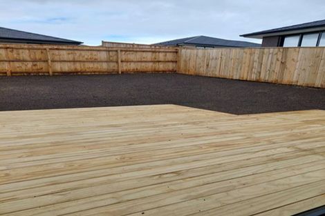 Photo of property in 40 Leathem Crescent, Pokeno, 2402