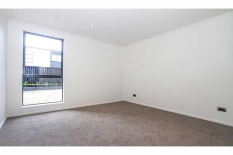 Photo of property in 33 Wallace Road, Ranui, Auckland, 0612