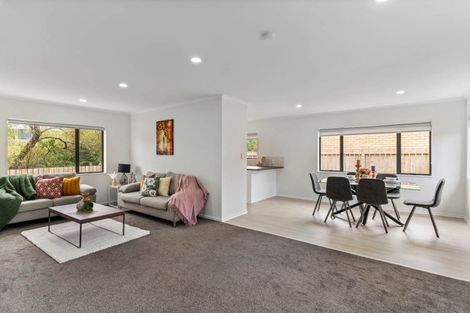 Photo of property in 15 Ali Place, Ranui, Auckland, 0612