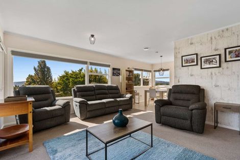 Photo of property in 92 Mallard Drive, Selwyn Heights, Rotorua, 3015