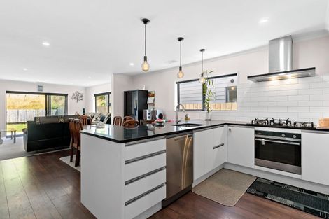 Photo of property in 67 Melksham Drive, Churton Park, Wellington, 6037