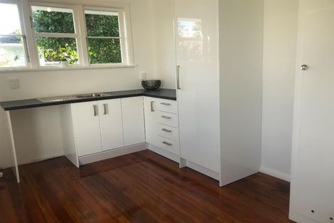 Photo of property in 30 Saint Annes Street, Levin, 5510