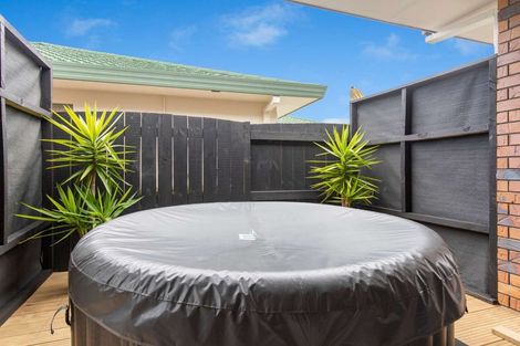 Photo of property in 152 Gravatt Road, Papamoa Beach, Papamoa, 3118