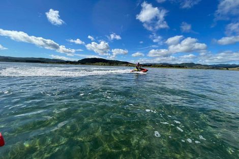 Photo of property in 19a Leaming Place, Clarks Beach, 2122