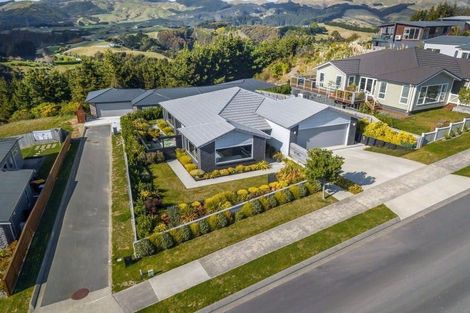 Photo of property in 146 Endeavour Drive, Whitby, Porirua, 5024