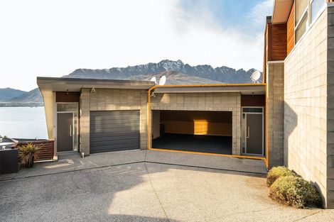 Photo of property in 2/11 Gum Lane, Queenstown, 9300