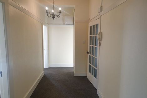 Photo of property in Inverleith Apartments, 5/306 Oriental Parade, Oriental Bay, Wellington, 6011