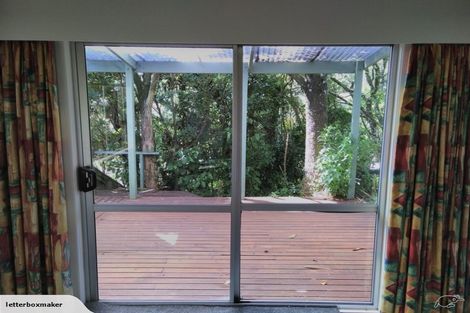 Photo of property in 205 Miromiro Road, Normandale, Lower Hutt, 5010