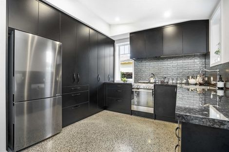 Photo of property in 8 Stanley Street, Claudelands, Hamilton, 3214