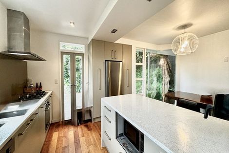 Photo of property in 9 Selkirk Way, Karori, Wellington, 6012