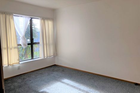 Photo of property in 34 Oliver Road, Eastern Beach, Auckland, 2012