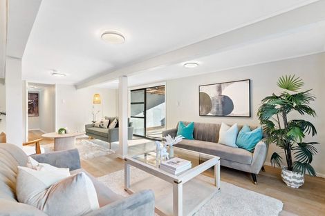 Photo of property in 4 Kelston Street, New Lynn, Auckland, 0600