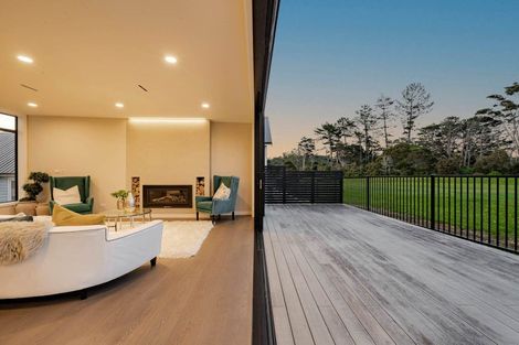 Photo of property in 14 Third Fairway Place, Albany, Auckland, 0632