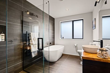 Photo of property in 17 Dreaver Drive, Waitara, 4320