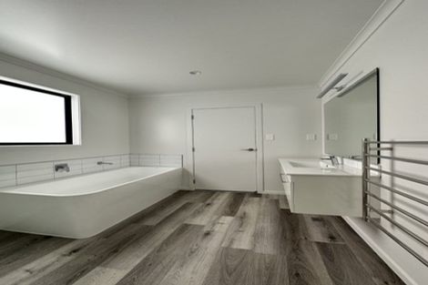 Photo of property in 14 Breakwater Way, Whitby, Porirua, 5024