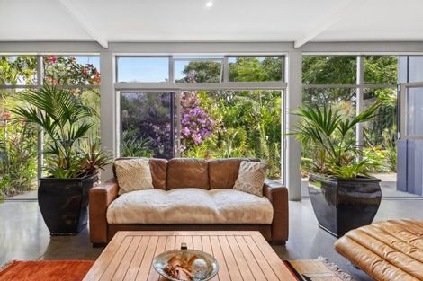 Photo of property in 30 Wiroa Road, Kerikeri, 0293