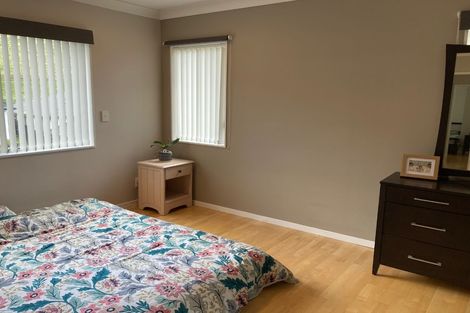 Photo of property in 41 Erlestoke Crescent, Churton Park, Wellington, 6037