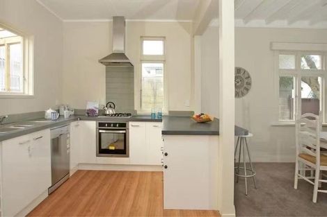 Photo of property in 143 Rongotai Road, Kilbirnie, Wellington, 6022