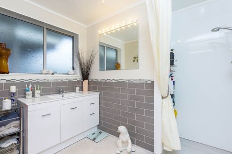 Photo of property in 189 California Drive, Totara Park, Upper Hutt, 5018