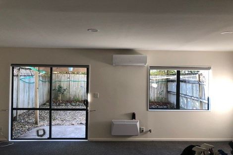 Photo of property in 4/3 Orwell Road, Greenhithe, Auckland, 0632