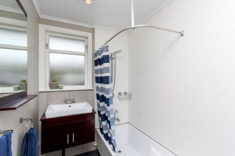 Photo of property in 30 Parsons Street, Vogeltown, New Plymouth, 4310