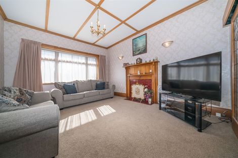 Photo of property in 34 Argyle Avenue, Takaro, Palmerston North, 4410