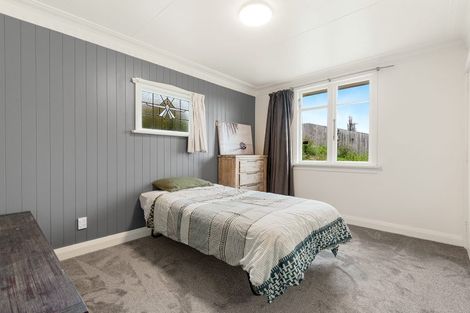 Photo of property in 30 Scotland Terrace, Green Island, Dunedin, 9018
