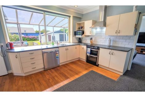 Photo of property in 242 Chelmsford Street, Waverley, Invercargill, 9810