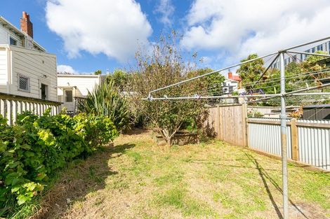 Photo of property in 72-76 Tasman Street, Mount Cook, Wellington, 6021