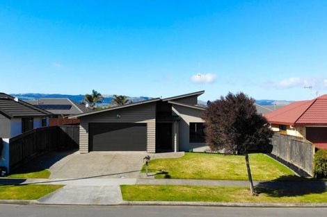 Photo of property in 24 Brooklyn Heights Drive, Kelvin Grove, Palmerston North, 4414